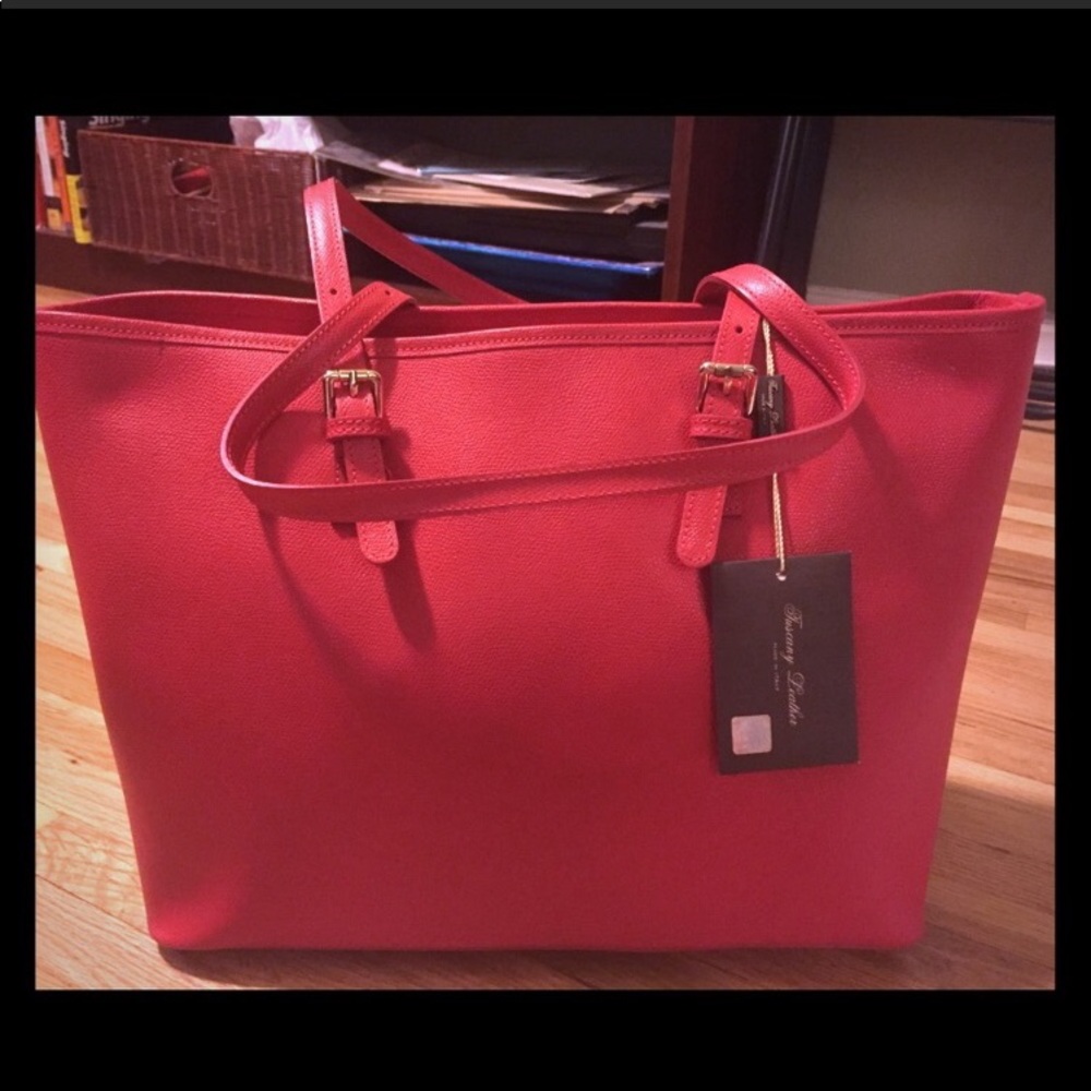 Leather tote bag. Made in Italy. NWT.